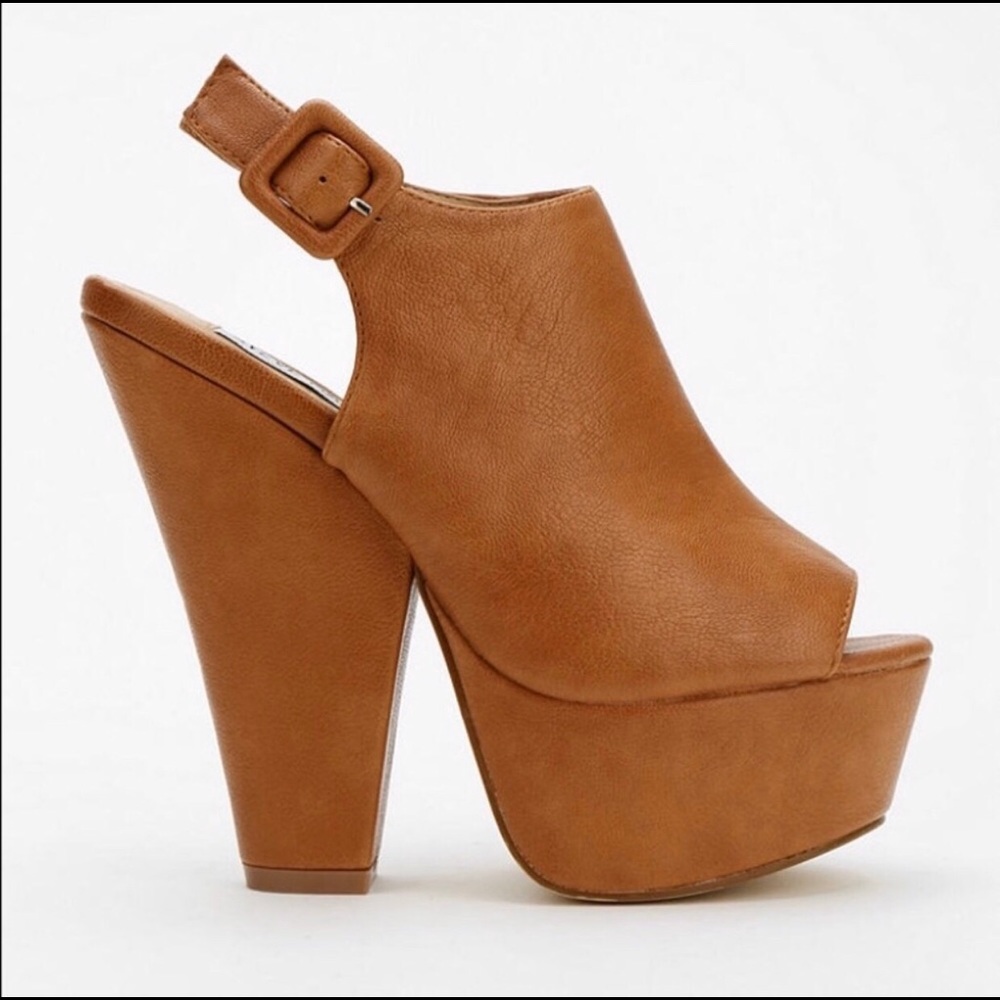 Steve Madden Chucky cognac color heels